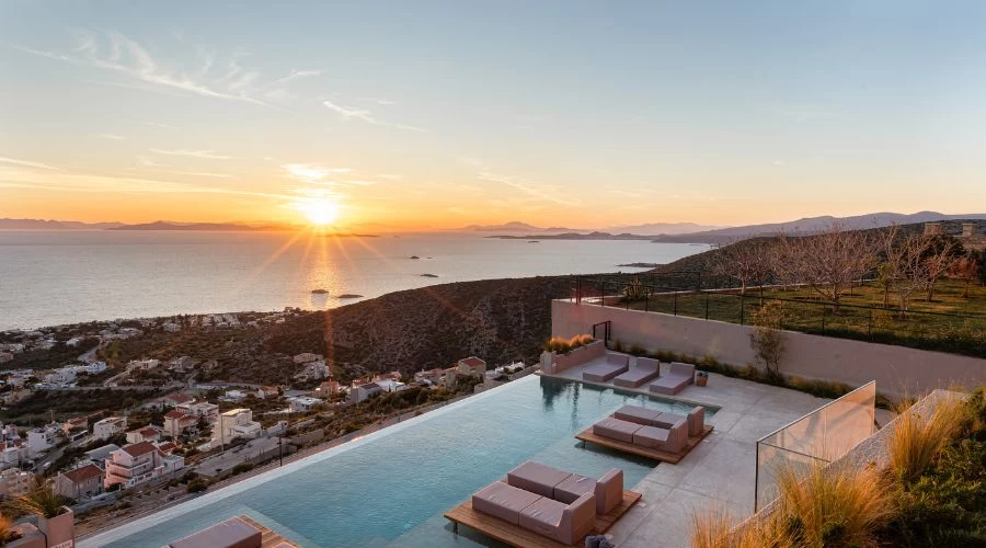 Business or Pleasure? Saronida: The Premium Stay Option for Trade Fair Visitors in Athens