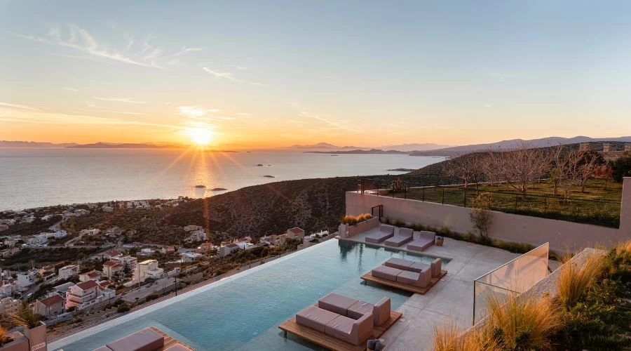 Business or Pleasure; Σαρωνίδα: Η Premium επιλογή διαμονής για επισκέπτες εκθέσεων